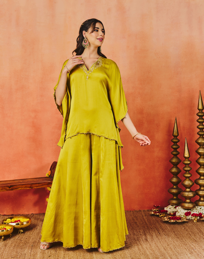 Noorani Short Kaftan Set