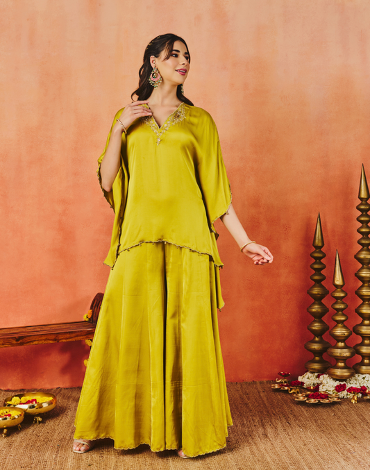 Noorani Short Kaftan Set