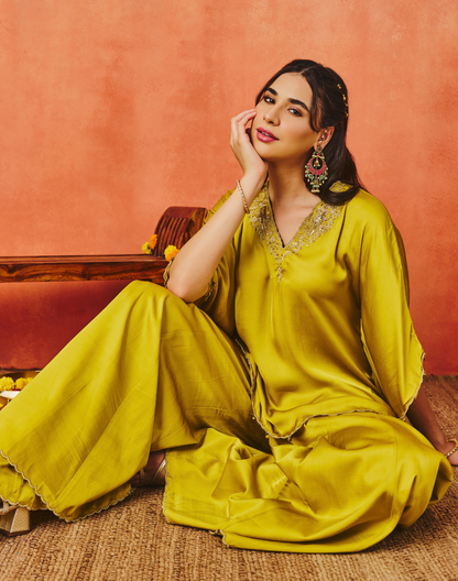 Noorani Short Kaftan Set
