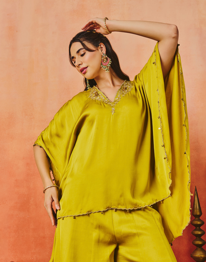 Noorani Short Kaftan Set