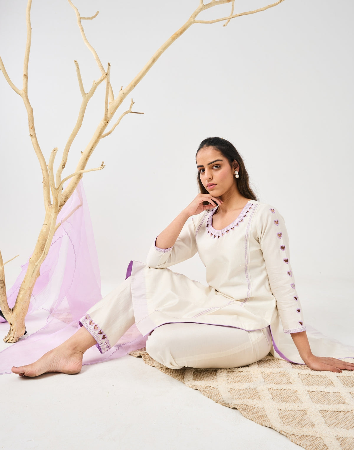 Dilzaah Straight Suit set with Cut Heart work