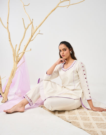 Dilzaah Straight Suit set with Cut Heart work